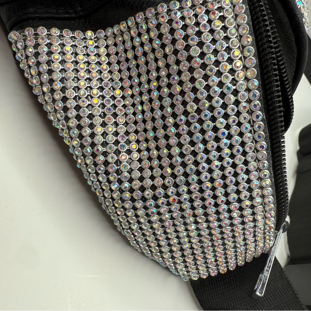Leather and indestructible woven rhinestone festival fanny pack with hidden zip - Picture 2 of 12